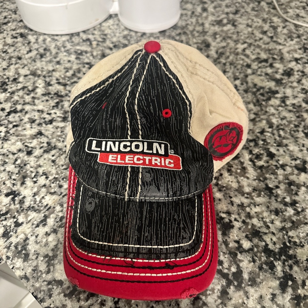 Black and Red Men's Hat
